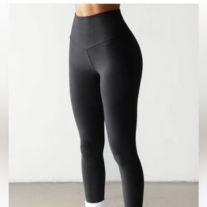 Joah Brown 2nd skin leggings. New with tags size m/l